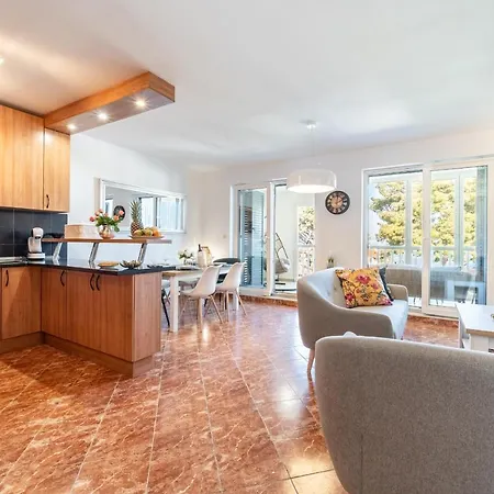 Mia Apartment